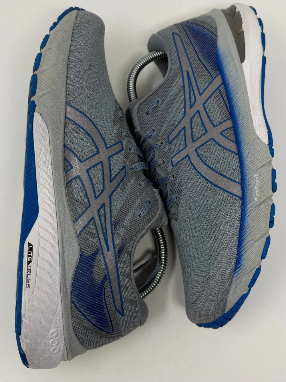 Asics light gray